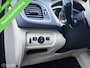 Volvo V40 2.0 T2 / Dealer onderhouden / nieuw Distributie /