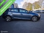 Volvo V40 2.0 T2 / Dealer onderhouden / nieuw Distributie /