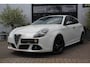 Alfa Romeo Giulietta 1.4 T Sprint - TREKHAAK - ALCANTARA - PDC - SCHERPSTE PRIJS VAN EUROPA!