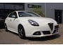 Alfa Romeo Giulietta 1.4 T Sprint - TREKHAAK - ALCANTARA - PDC - SCHERPSTE PRIJS VAN EUROPA!