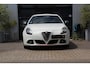 Alfa Romeo Giulietta 1.4 T Sprint - TREKHAAK - ALCANTARA - PDC - SCHERPSTE PRIJS VAN EUROPA!