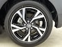 Toyota Yaris 1.5 Hybrid 115 Dynamic Comfort Pack | BTW voertuig | Dodehoek detectie | Stoel+stuurverwarming | Parkeersensoren voor+achter | Climate Control | Cruise Control Adaptive |