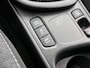 Toyota Yaris 1.5 Hybrid 115 Dynamic Comfort Pack | BTW voertuig | Dodehoek detectie | Stoel+stuurverwarming | Parkeersensoren voor+achter | Climate Control | Cruise Control Adaptive |