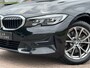 BMW 3-Serie Touring 320e Business Edition Plus |PANO|LEDER|LED|ST VWM|SFEERVERL.|M STUUR