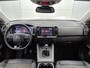 Citroën C5 Aircross SUV Feel 130pk | Navigatie | Achteruitrijcamera | Climate Control | Adaptieve Cruise Control | Parkeersensoren v+a | Keyless | Dodehoeksensor | Half lederen comfortstoelen | Armsteun | Apple Carplay / Android Auto | DAB+ radio | Donker getint glas | Trekhaak | 18" lichtmetalen velgen |
