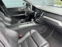 Volvo V60 2.0 T4 R-Design | Pano | HU-Display | Harman/Kardon | Pilot Assist | Sportstoel |