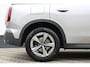 MINI Countryman 1.5 C Favoured L Pano LED HUD Leder BTW !!