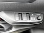 Toyota Yaris 1.5 Hybrid 115 Dynamic | Comfort Pack | Voorruit-Stuur-Stoelverwarming | Parkeersensoren V+A | Onderweg-naar-dealer