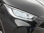 Toyota Yaris 1.5 Hybrid 115 Dynamic | Comfort Pack | Voorruit-Stuur-Stoelverwarming | Parkeersensoren V+A | Onderweg-naar-dealer