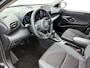 Toyota Yaris 1.5 Hybrid 115 Dynamic | Comfort Pack | Voorruit-Stuur-Stoelverwarming | Parkeersensoren V+A | Onderweg-naar-dealer