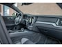 Volvo S60 B4 R-Design, Harman/Kardon, Stoel & Stuurverwarming, Trekhaak, Camera, Memory, Carplay, Adaptive Cruise.