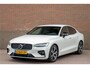 Volvo S60 B4 R-Design, Harman/Kardon, Stoel & Stuurverwarming, Trekhaak, Camera, Memory, Carplay, Adaptive Cruise.