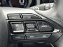 Toyota Yaris 1.5 Hybrid Executive HEAD-UP AD-CRUISE JBL-AUDIO APPLE/ANDROID CLIMA KEYLESS BLIND-SPOT PARK-SENSOR STOELVERWARMING LM-VELGEN 17"