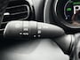 Toyota Yaris 1.5 Hybrid Executive HEAD-UP AD-CRUISE JBL-AUDIO APPLE/ANDROID CLIMA KEYLESS BLIND-SPOT PARK-SENSOR STOELVERWARMING LM-VELGEN 17"