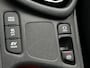 Toyota Yaris 1.5 Hybrid Executive HEAD-UP AD-CRUISE JBL-AUDIO APPLE/ANDROID CLIMA KEYLESS BLIND-SPOT PARK-SENSOR STOELVERWARMING LM-VELGEN 17"