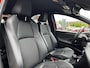 Toyota Yaris 1.5 Hybrid Executive HEAD-UP AD-CRUISE JBL-AUDIO APPLE/ANDROID CLIMA KEYLESS BLIND-SPOT PARK-SENSOR STOELVERWARMING LM-VELGEN 17"
