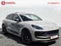 Porsche Macan 2.0 T Sport Chrono Trekhaak Panoramadak Luchtvering BOSE NL Dealer Auto! | Adaptieve Sportstoelen Memory | Achteruitrijcamera | Apple CarPlay | Stoelverwarming