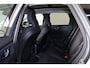 Volvo XC60 T6 Recharge AWD Plus Bright - Panorama/schuifdak - IntelliSafe Assist & Surround - 360º Camera - Harman/Kardon audio - Adaptieve LED koplampen - Verwarmde voorstoelen, stuur & achterbank - Parkeersensoren voor & achter - Elektr. bedienb. voorstoelen met geheugen - Head up display - Draadloze tel. lader - Extra getint glas - 19' LMV