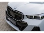 BMW 5-Serie 530e xDrive M Sport Pro | Driving Ass. + | Trekhaak | Harman/Kardon | Stuurverwarming |