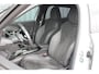 Peugeot e-2008 EV GT First Edition 54 kWh 156 PK | Navigatie | Stoelverwarming | DAB | Carplay | Camera | SOH 94,9%