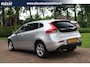 Volvo V40 2.0 D4 Summum Business | Slechts 187.000KM | Stoelverwarming | Memory | Luxe Leder | PDC | Historie | Nederlandse Auto |