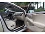 Volvo V40 2.0 D4 Summum Business | Slechts 187.000KM | Stoelverwarming | Memory | Luxe Leder | PDC | Historie | Nederlandse Auto |