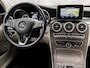 Mercedes-Benz C-klasse 350 e AMG Deluxe Sport 279Pk Automaat (NAVIGATIE, LUCHTVERING, MEMORY SEATS, CAMERA, TREKHAAK, ADAPTIVE CRUISE, SFEERVERLICHTING, KEYLESS START, ELEK ACHTERKLEP, GETINT GLAS, NIEUWSTAAT)