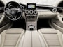 Mercedes-Benz C-klasse 350 e AMG Deluxe Sport 279Pk Automaat (NAVIGATIE, LUCHTVERING, MEMORY SEATS, CAMERA, TREKHAAK, ADAPTIVE CRUISE, SFEERVERLICHTING, KEYLESS START, ELEK ACHTERKLEP, GETINT GLAS, NIEUWSTAAT)