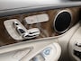 Mercedes-Benz C-klasse 350 e AMG Deluxe Sport 279Pk Automaat (NAVIGATIE, LUCHTVERING, MEMORY SEATS, CAMERA, TREKHAAK, ADAPTIVE CRUISE, SFEERVERLICHTING, KEYLESS START, ELEK ACHTERKLEP, GETINT GLAS, NIEUWSTAAT)