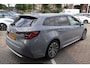 Toyota Corolla Touring Sports 1.8 HYBRID DYNAMIC KEYLESS STOELVERW. DRAADLOZE TEL. LADER ALL-SEASON PAS.STOEL IN HOOGTE VERSTELBAAR APPLE/ANDROID