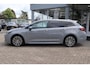 Toyota Corolla Touring Sports 1.8 HYBRID DYNAMIC KEYLESS STOELVERW. DRAADLOZE TEL. LADER ALL-SEASON PAS.STOEL IN HOOGTE VERSTELBAAR APPLE/ANDROID