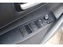 Toyota Corolla Touring Sports 1.8 HYBRID DYNAMIC KEYLESS STOELVERW. DRAADLOZE TEL. LADER ALL-SEASON PAS.STOEL IN HOOGTE VERSTELBAAR APPLE/ANDROID