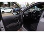 Toyota Corolla Touring Sports 1.8 HYBRID DYNAMIC KEYLESS STOELVERW. DRAADLOZE TEL. LADER ALL-SEASON PAS.STOEL IN HOOGTE VERSTELBAAR APPLE/ANDROID