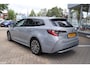 Toyota Corolla Touring Sports 1.8 HYBRID DYNAMIC KEYLESS STOELVERW. DRAADLOZE TEL. LADER ALL-SEASON PAS.STOEL IN HOOGTE VERSTELBAAR APPLE/ANDROID