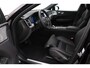 Volvo XC60 T8 Plug-in hybrid Ultra Black Edition | ACC | Bowers&Wilkins | Trekhaak | Panoramadak | Massage | Head-Up | 360° Camera