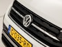 Volkswagen T-Cross 1.0 TSI Sport (APPLE CARPLAY, CAMERA, GETINT GLAS, CRUISE, LM VELGEN, SPORTSTOELEN, NIEUWSTAAT)