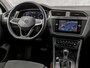 Volkswagen Tiguan 1.5 TSI Life Sport 150Pk Automaat (VIRTUAL COCKPIT, APPLE CARPLAY, CLIMATE, KEYLESS, STOELVERWARMING, SPORTSTOELEN, GETINT GLAS, ELEK ACHTERKLEP, ALCANTARA, NIEUWE APK, NIEUWSTAAT)