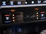 Toyota RAV4 2.5 Plug-in Hybrid AWD Bi-Tone Plus | BTW voertuig | JBL | Head-Up Display | Stoel+stuurverwarming | Stoel ventilatie | Trekhaak afneembaar | 1500KG trekgewicht | 360 Camera | Elektrische achterklep | Parkeersensoren voor+achte