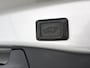 Toyota RAV4 2.5 Plug-in Hybrid AWD Bi-Tone Plus | BTW voertuig | JBL | Head-Up Display | Stoel+stuurverwarming | Stoel ventilatie | Trekhaak afneembaar | 1500KG trekgewicht | 360 Camera | Elektrische achterklep | Parkeersensoren voor+achte