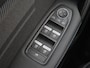 Renault Symbioz E-Tech 1.6 Full Hybrid 145 Esprit Alpine Automaat / Fabrieksgarantie tot 05-2027 / All Season Banden / Solarbay Panoramdak / Elektrisch Verstelbare Voorstoelen / 360 Graden Camera / Stoel & Stuurverwarming / Elektrische Achterklep / Adaptief Cruise Control / Apple Carplay & Android Auto / Google Navigatie /