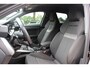 Audi A3 Sportback 30 TFSI Business edition / Trekhaak / CarPlay / Parkeerhulp achter / 17'' / LED Koplampen / Getint glas / DAB / Cruise Control
