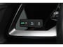 Audi A3 Sportback 30 TFSI Business edition / Trekhaak / CarPlay / Parkeerhulp achter / 17'' / LED Koplampen / Getint glas / DAB / Cruise Control