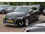 Audi A3 Sportback 30 TFSI Business edition / Trekhaak / CarPlay / Parkeerhulp achter / 17'' / LED Koplampen / Getint glas / DAB / Cruise Control