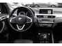 BMW X1 sDrive20i High Executive / Panoramadak / Leder / CarPlay / Parkeerhulp V+A / 18'' / Sportstoelen / DAB / Stoelverwarming / Cruise Control