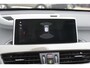 BMW X1 sDrive20i High Executive / Panoramadak / Leder / CarPlay / Parkeerhulp V+A / 18'' / Sportstoelen / DAB / Stoelverwarming / Cruise Control