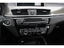 BMW X1 sDrive20i High Executive / Panoramadak / Leder / CarPlay / Parkeerhulp V+A / 18'' / Sportstoelen / DAB / Stoelverwarming / Cruise Control