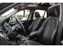 BMW X1 sDrive20i High Executive / Panoramadak / Leder / CarPlay / Parkeerhulp V+A / 18'' / Sportstoelen / DAB / Stoelverwarming / Cruise Control