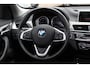 BMW X1 sDrive20i High Executive / Panoramadak / Leder / CarPlay / Parkeerhulp V+A / 18'' / Sportstoelen / DAB / Stoelverwarming / Cruise Control