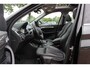 BMW X1 sDrive20i High Executive / Panoramadak / Leder / CarPlay / Parkeerhulp V+A / 18'' / Sportstoelen / DAB / Stoelverwarming / Cruise Control