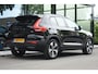 Volvo XC40 B4 197pk Plus Dark | Trekhaak | Verwarmde Voorruit